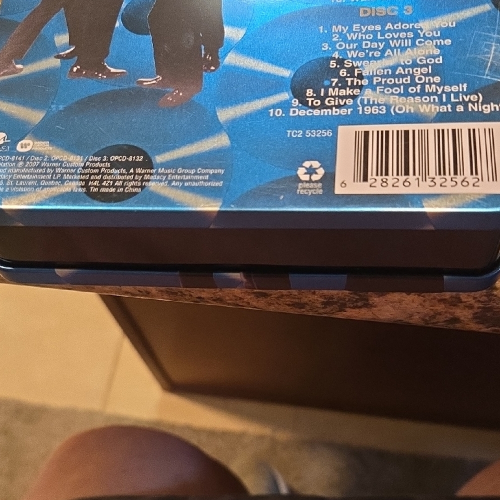 Frankie Valli & The Four Seasons Collector's Edition Tin - Picture 15 of 15